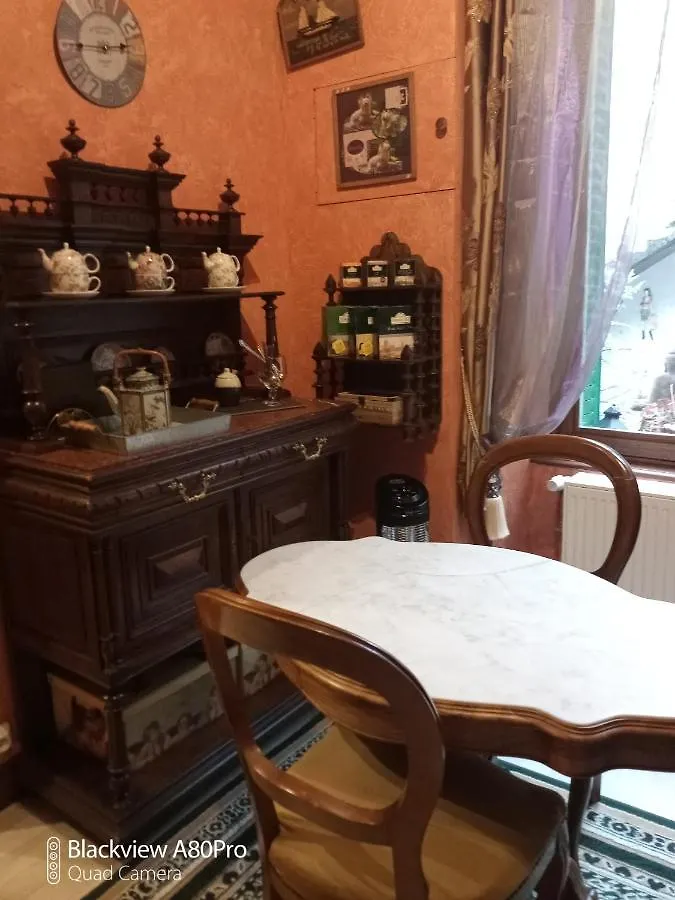 Chambre Bounty, B&B, Cuisine Privee, Lit Queen Size, Terrasse, Parking, Garage Olliergues